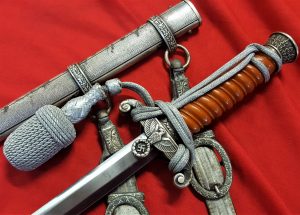 WW2 GERMAN ARMY OFFICER’S DAGGER WITH SCABBARD, HANGER & KNOT BY PUMA OF SOLINGEN