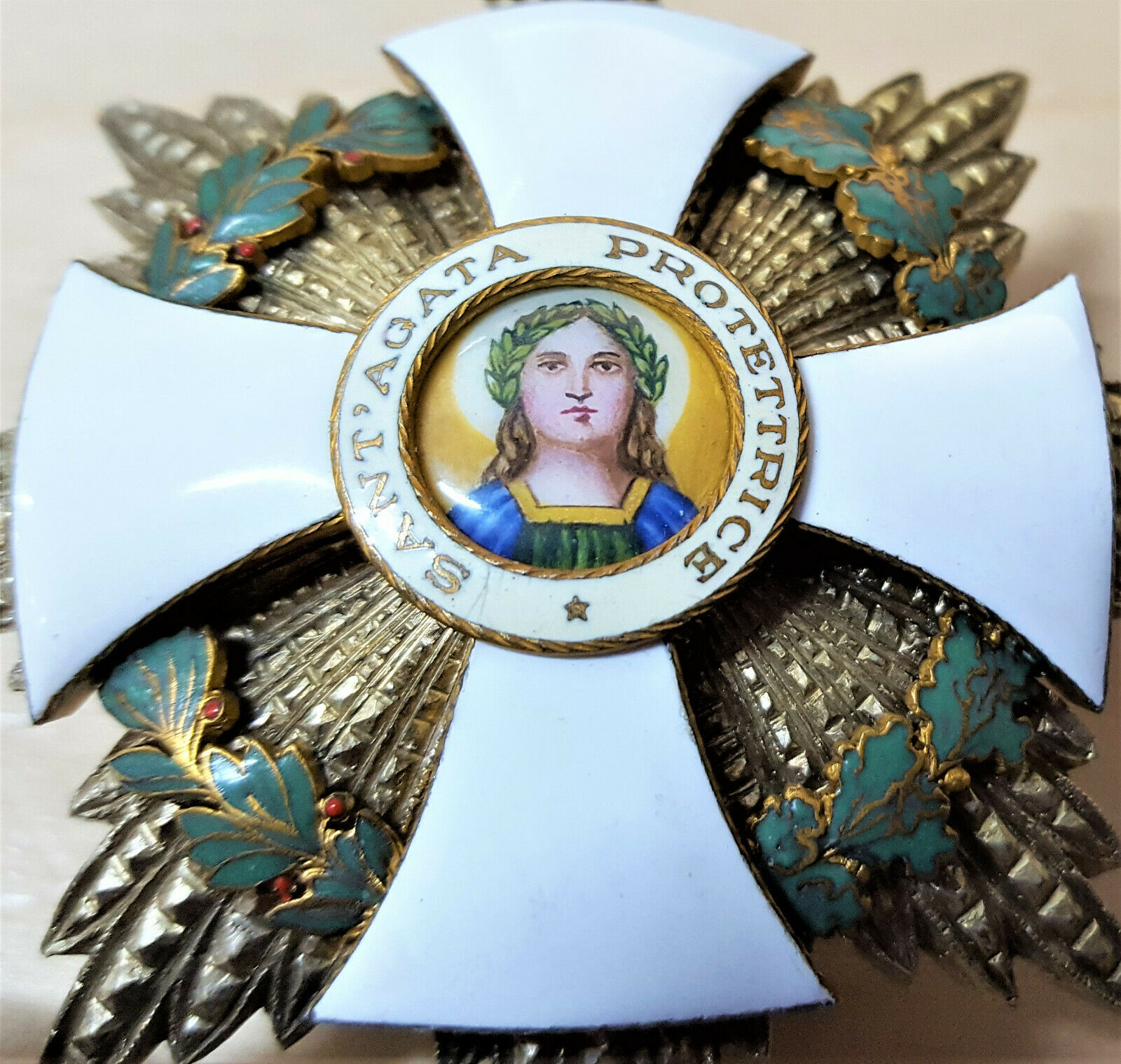 WW2 ERA SAN MARINO GRAND OFFICER SAINT AGATHA MEDAL BREAST