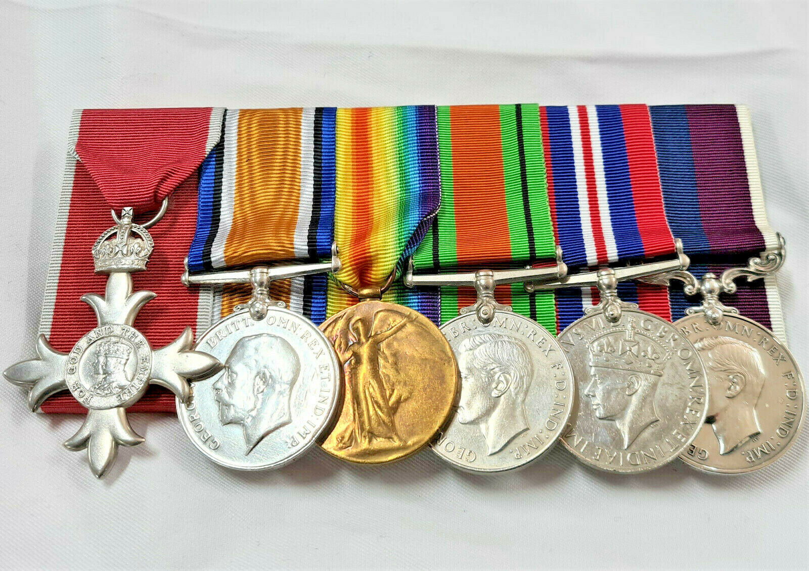 NORTH RUSSIA 1917 & WW2 MI6 SPY? WW1 & WW2 MBE MEDAL GROUP WING