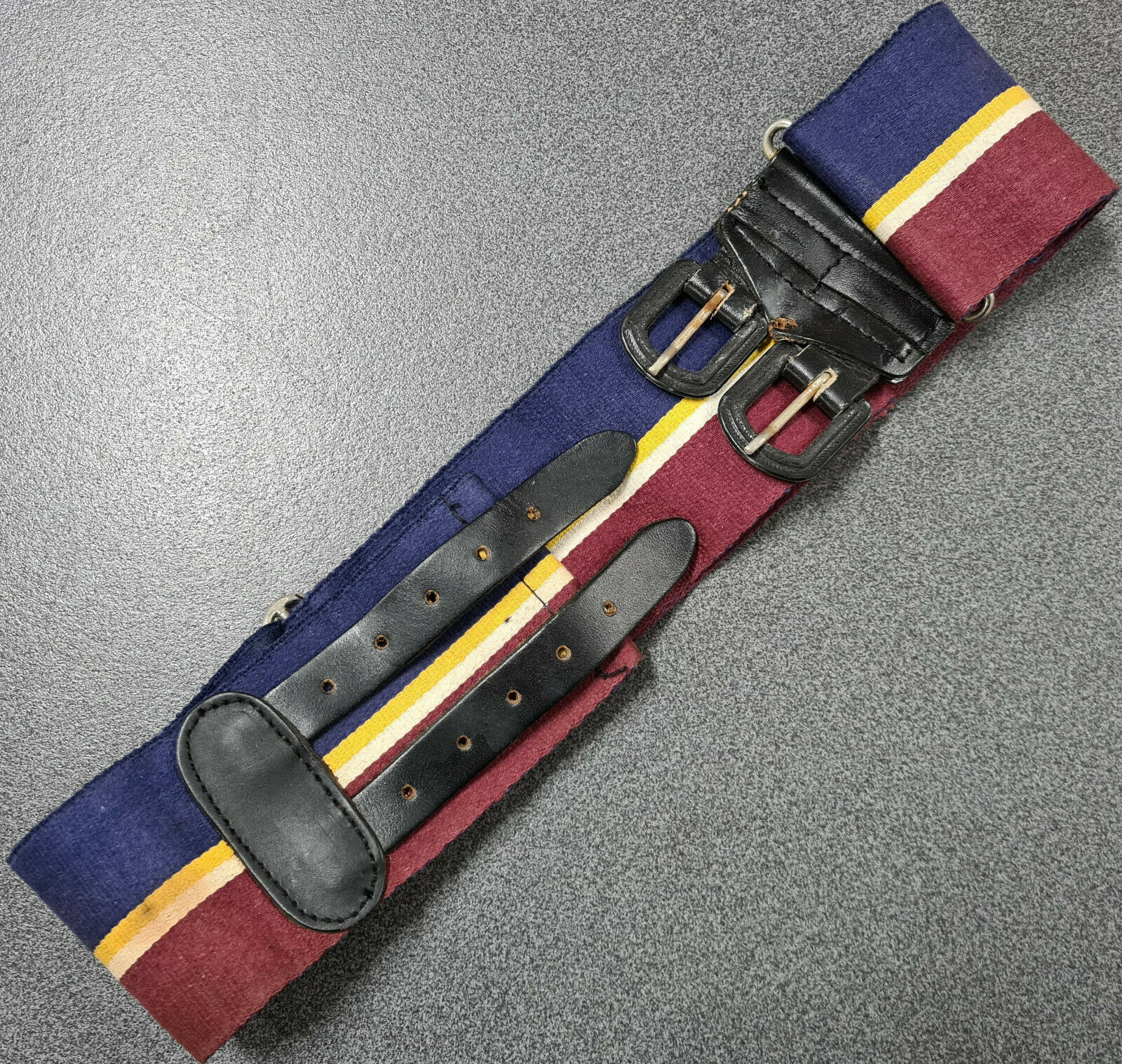 Army stable belt shop