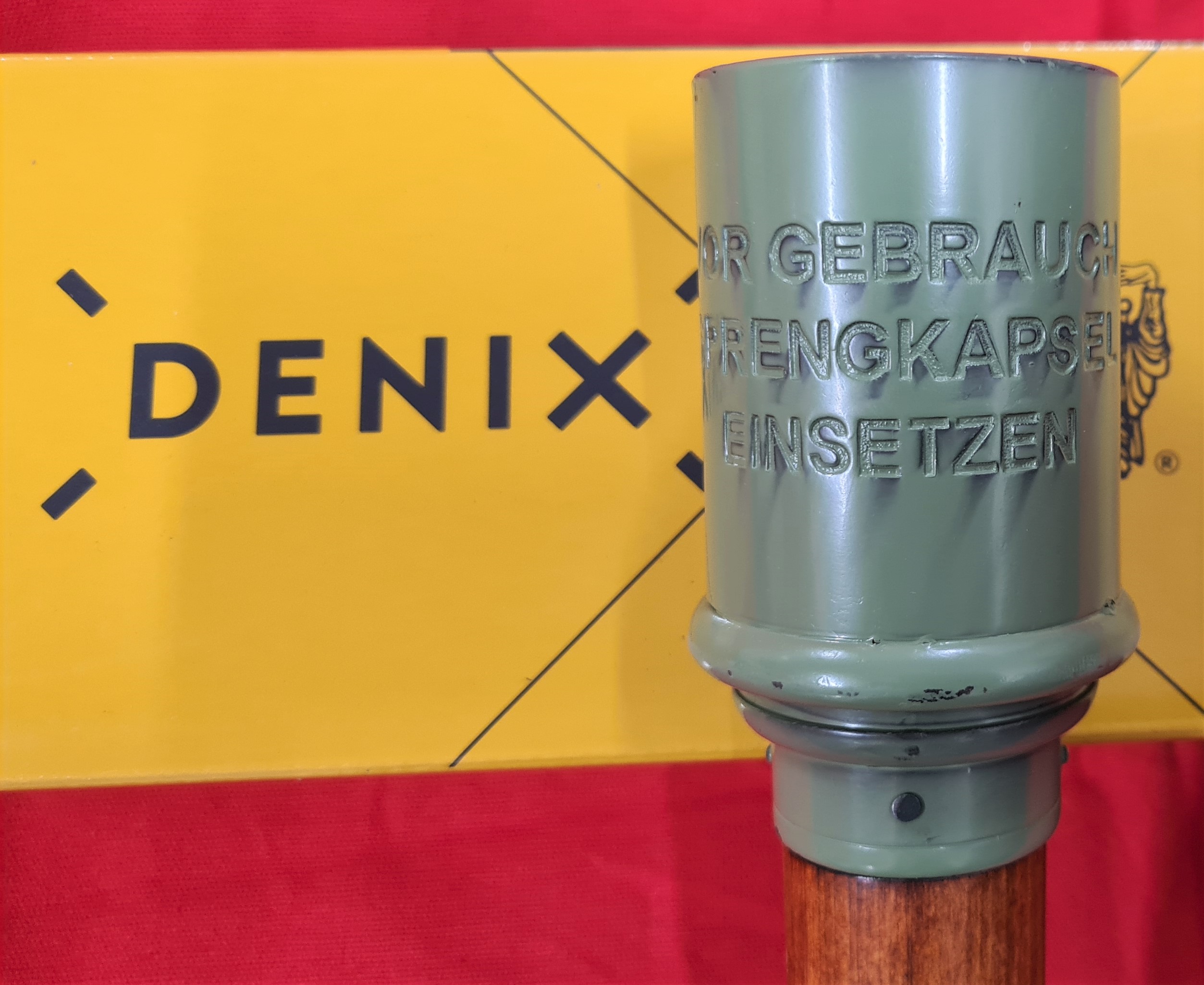 REPLICA WW1 WW2 GERMAN STICK GRENADE POTATO MASHER BY DENIX JB
