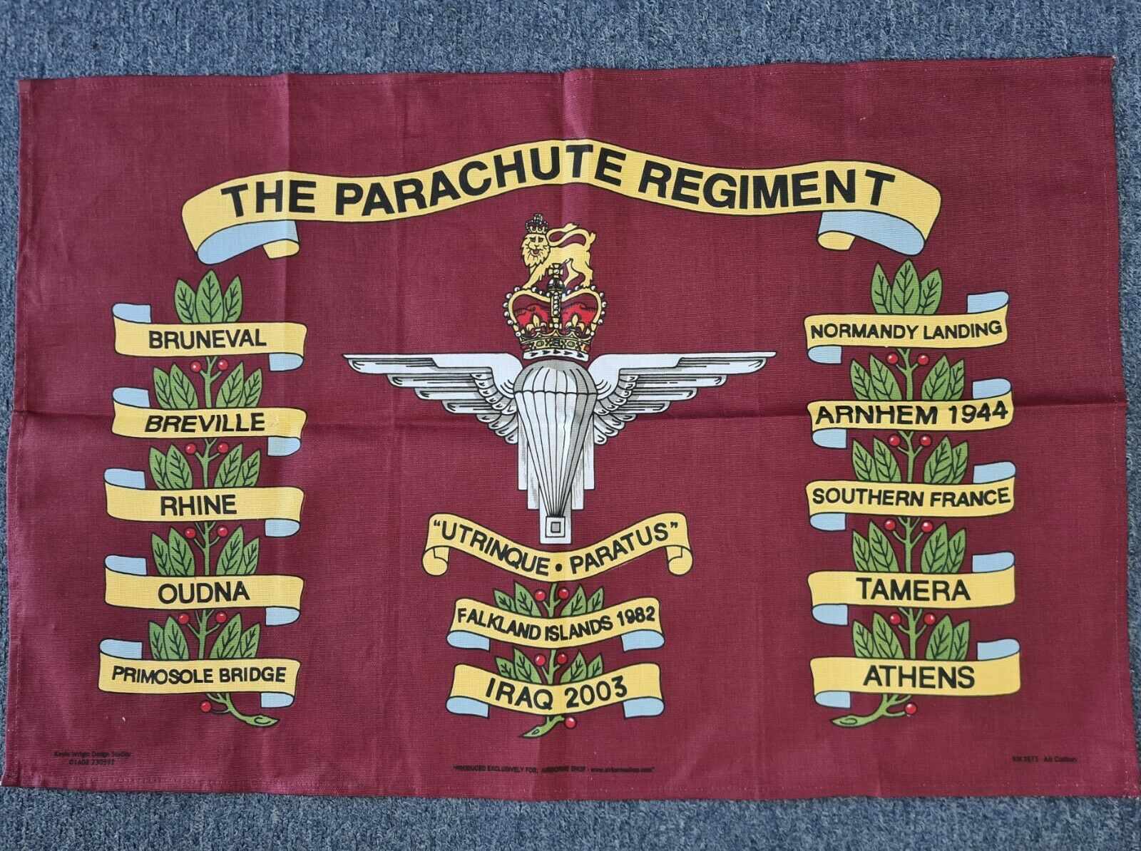 VINTAGE POST WW2 BRITISH ARMY PARACHUTE REGIMENT SMALL WALL FLAG JB Military Antiques
