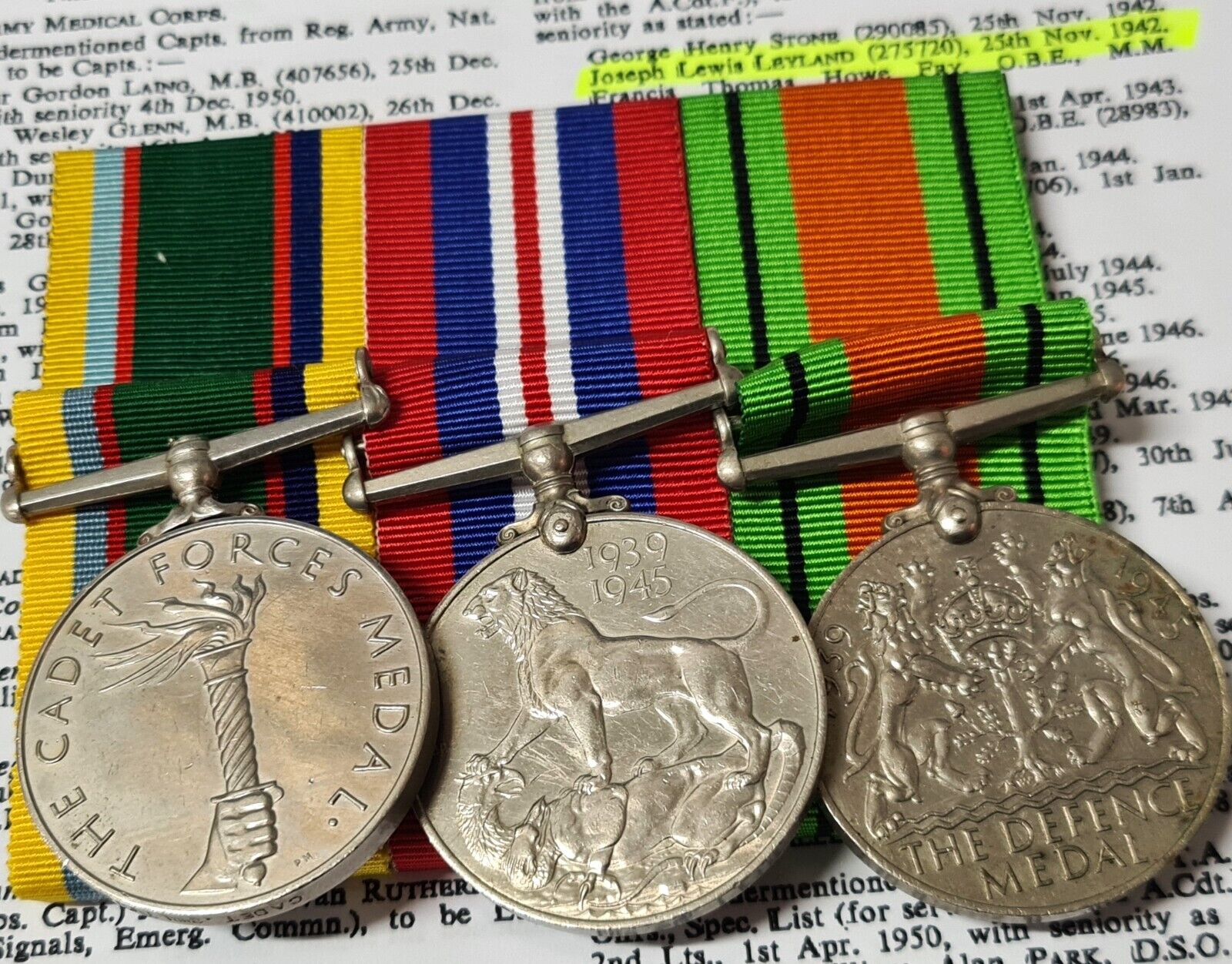 WW2 1939-1945 Service Medal (JL) WW2 1939-1945 Service Medal (JL)