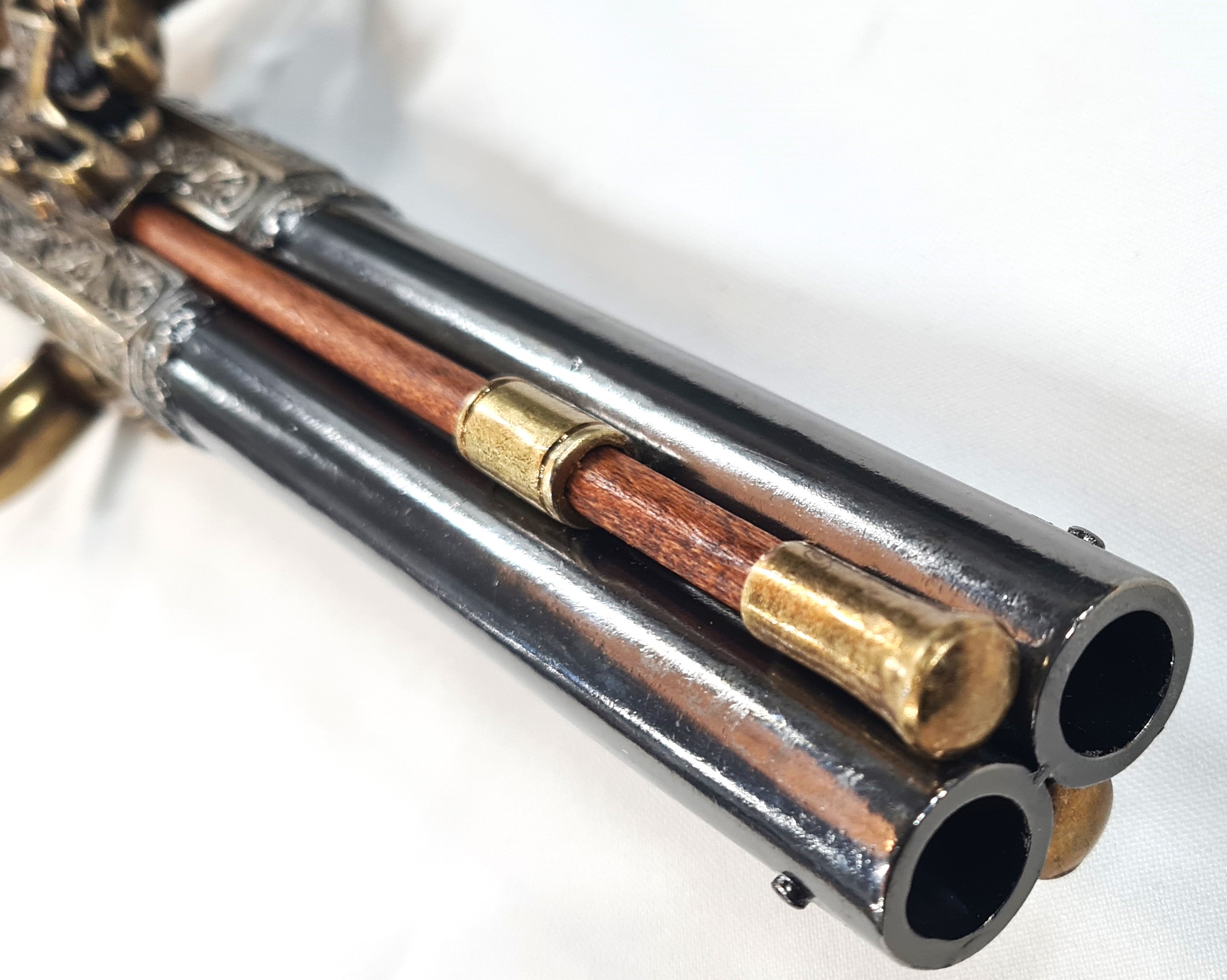 DENIX 1750 ENGLISH FLINTLOCK PISTOL ROTATING DOUBLE BARREL 1264 JB