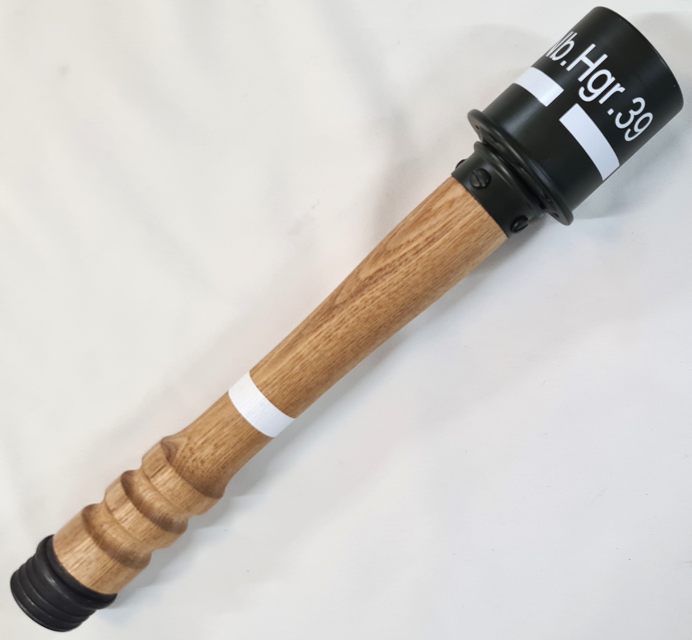 REPLICA WW2 GERMAN STICK GRENADE POTATO MASHER WITH SCREW BASE & PULL