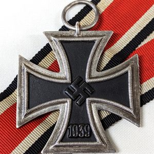 WW2 GERMAN IRON CROSS 2ND CLASS