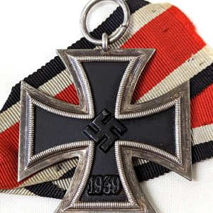 WW2 GERMAN IRON CROSS 2ND CLASS BY PAUL MEYBAUER OF BERLIN #7