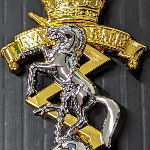 Australian Army RAEME Electrical & Mechanical Engineers badge uniform full size